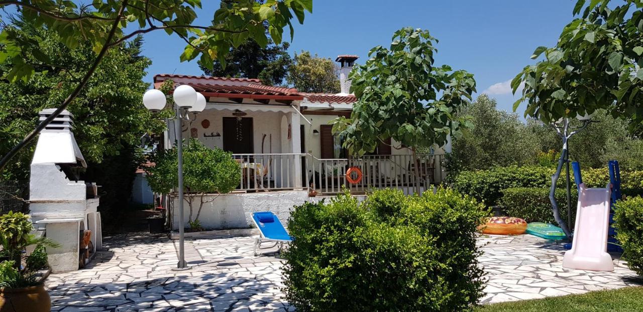 Villa Country House By The Sea !!! à Karavómilos Extérieur photo