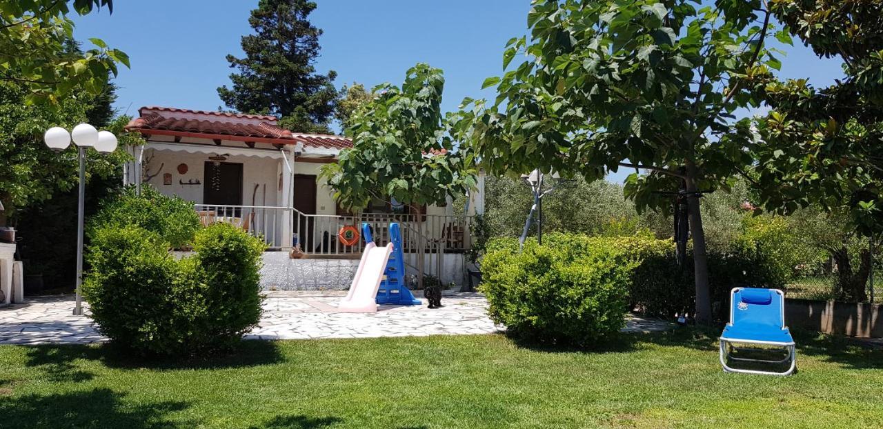 Villa Country House By The Sea !!! à Karavómilos Extérieur photo
