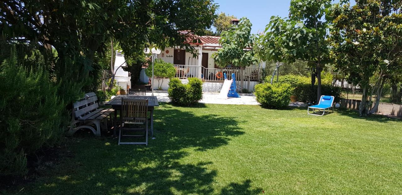 Villa Country House By The Sea !!! à Karavómilos Extérieur photo