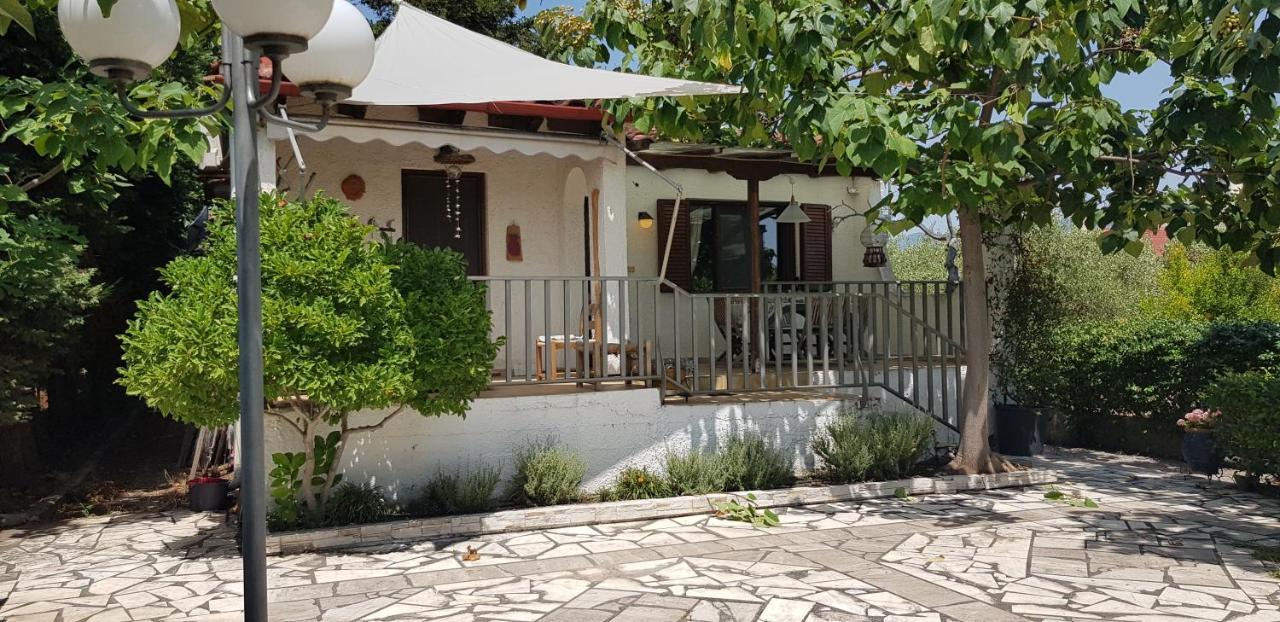 Villa Country House By The Sea !!! à Karavómilos Extérieur photo