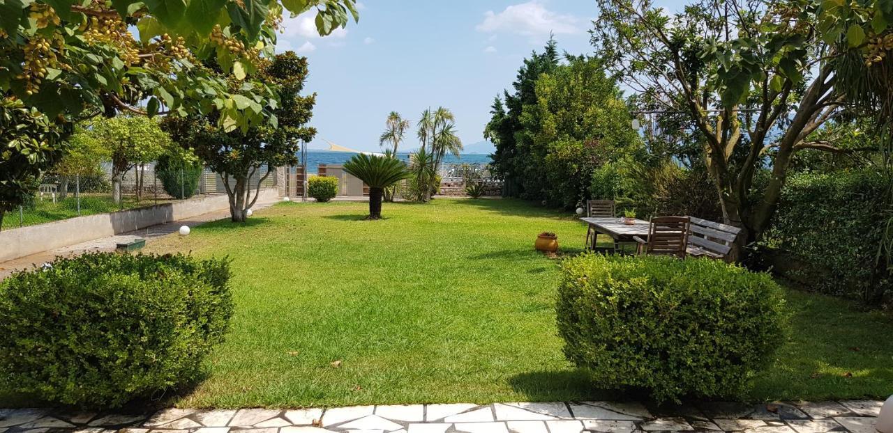 Villa Country House By The Sea !!! à Karavómilos Extérieur photo